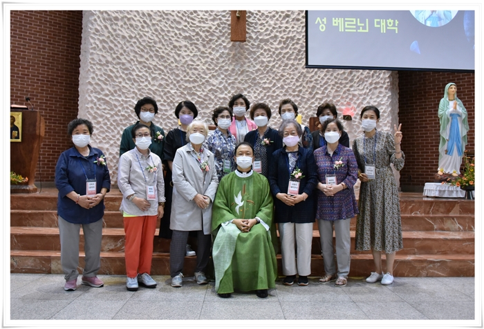 20220906-베르뇌대학 개강식 단체 사진