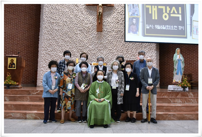 20220906-베르뇌대학 개강식 단체 사진