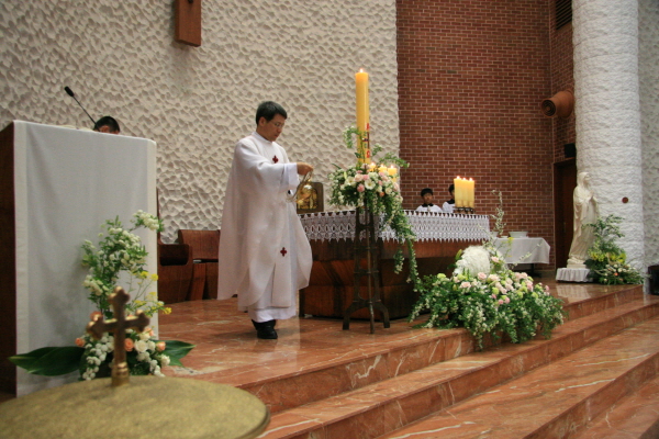 090412-부활대축일-세례식  